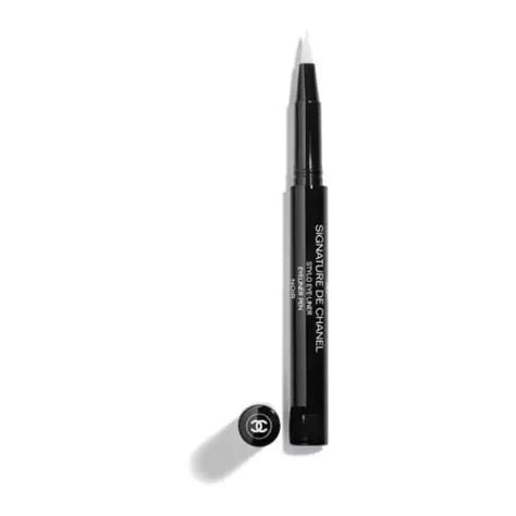 chanel eye pencil black|signature de chanel eyeliner pen.